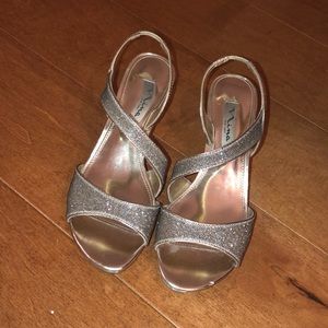 Nina New York shoes